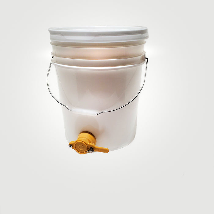 5 gal 25 kg Honey Pail with Premium Gate HIVERITE